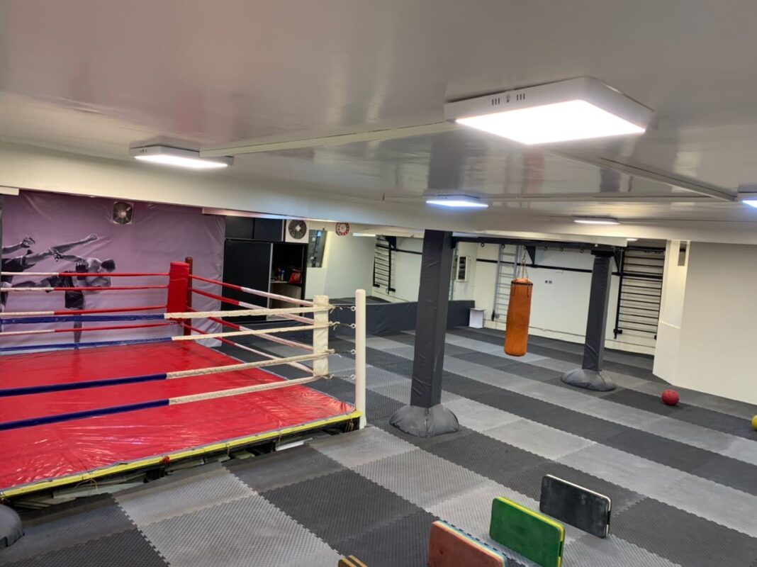 مجموعه ورزشی شهرآرا - با مدیریت مجید عشقی